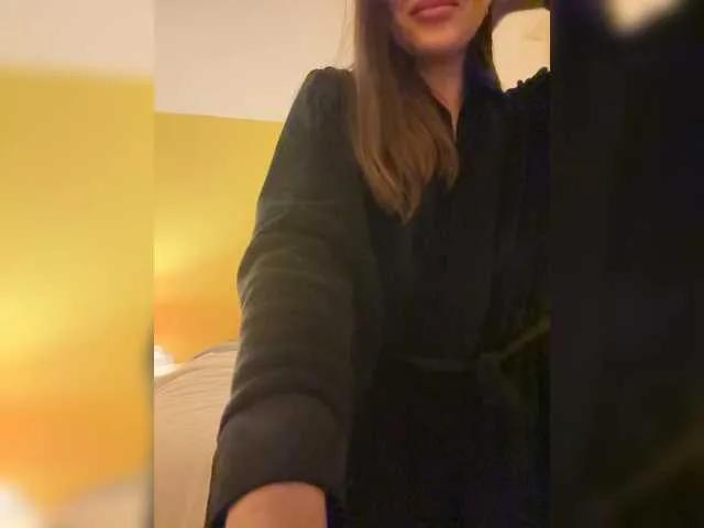 AnnaHott from BongaCams