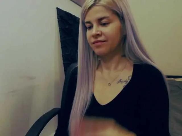 AryaJoliee from BongaCams