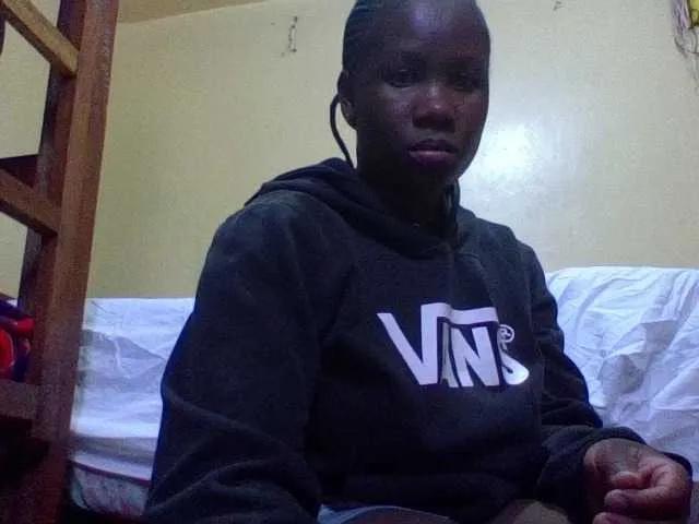 Creamier25 from BongaCams