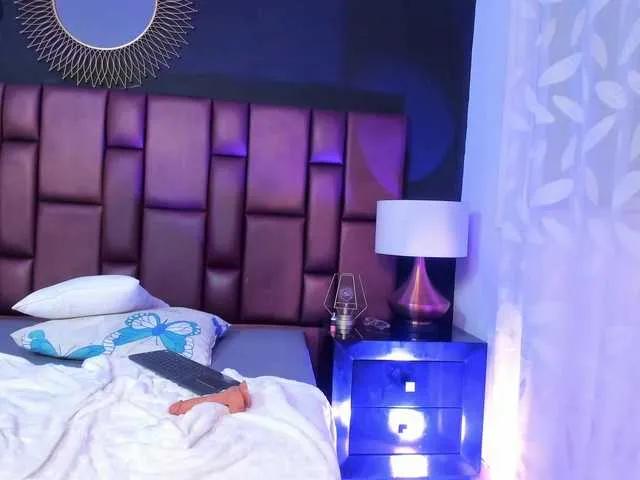 JoissMolli from BongaCams