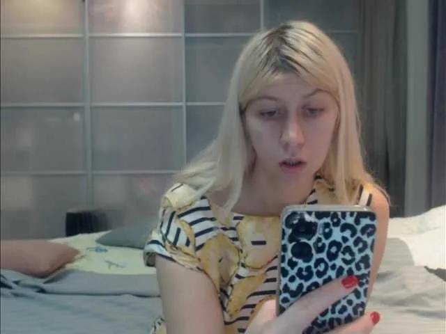 KyliePag from BongaCams