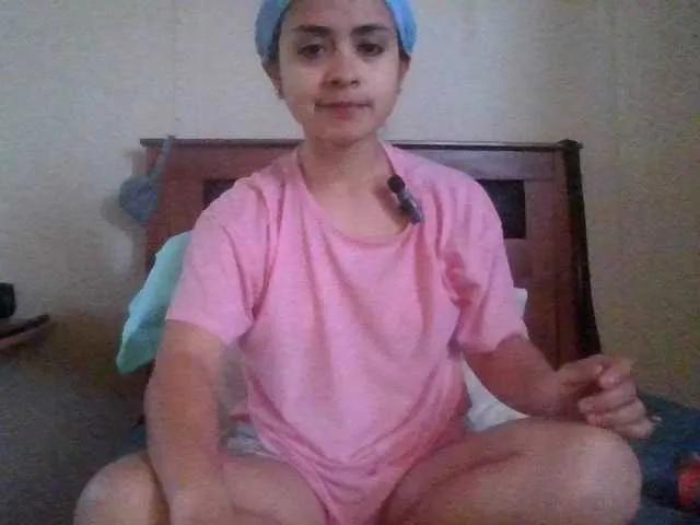 LatinaFit from BongaCams