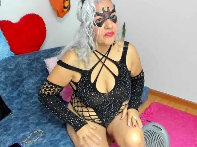 marilyn70 from BongaCams