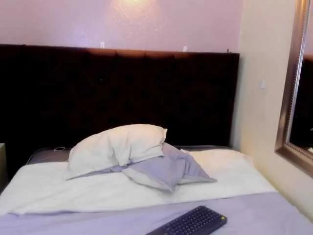 Try sexy slut Nattassha-- Nattassha-- from BongaCams