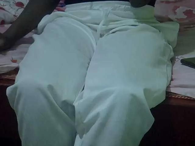 Notiryn from BongaCams