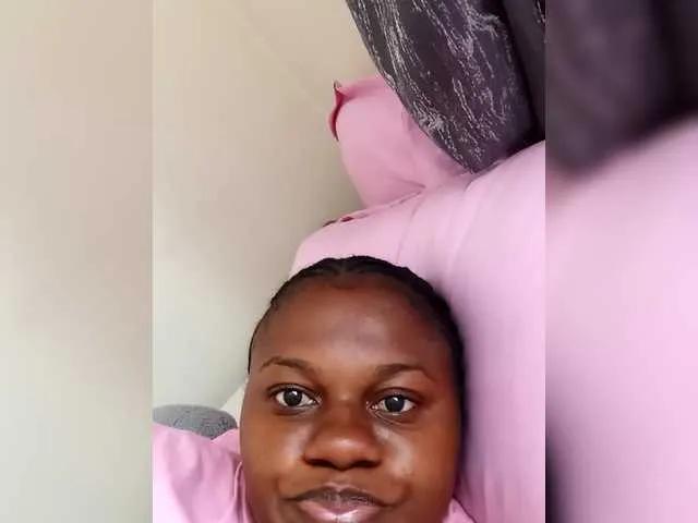 Slaytee from BongaCams