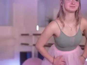 _meowwluffy_ from Chaturbate