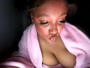 bigtittienyx from Chaturbate