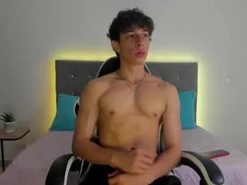 Discover Chris_evans27, he wants to masturbate for you chris_evans27 from Chaturbate