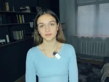 destiebestie from Chaturbate