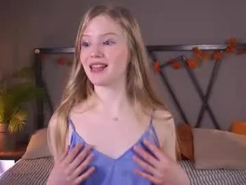 lilianhoward from Chaturbate