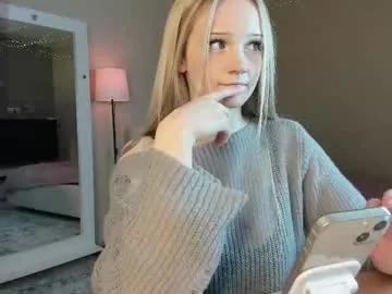 s0ftlyblessed from Chaturbate