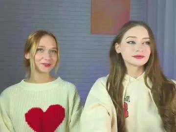 strawberryglow from Chaturbate