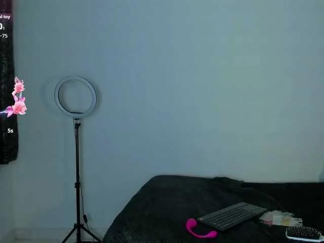 ValeStone from BongaCams