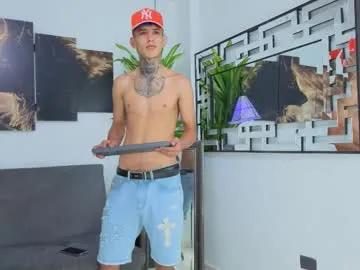 Try 23 years old darwin_ggh from Chaturbate darwin_ggh from Chaturbate