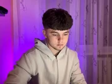 Masturbate to slutty camwhore Onyiix_ onyiix_ from Chaturbate