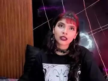 Watch cute escort Raven_rox_ raven_rox_ from Chaturbate